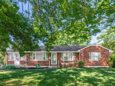 1533 Oakwood Street, Bedford, VA 24523