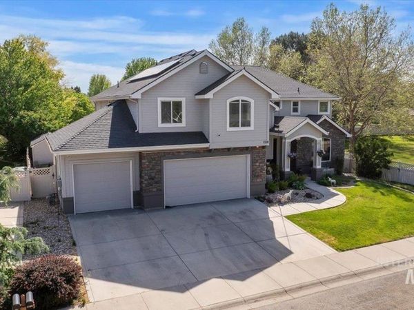 2291 W Windchime Dr, Meridian, ID 83646