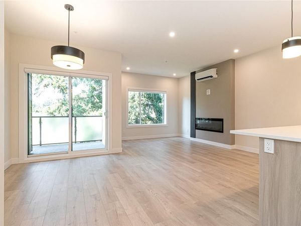 924 Jenkins Ave, Unit #405, Langford, BC V9B 2N7