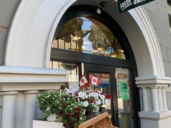 655 View St , Victoria, BC V8W 3Y7