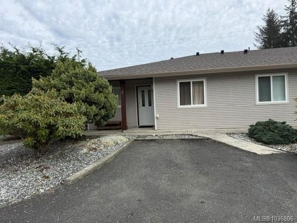 7300 Columbia St, Unit #5, Port Hardy, BC V0N 2P0