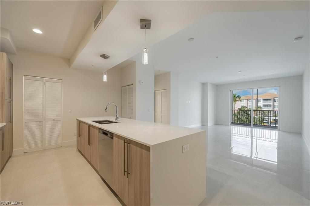 15901 Royal Pointe Ln , Unit 306, Fort Myers, FL 33908 Photo