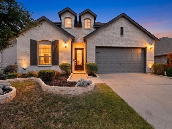 3825 Primrose Drive, Aubrey, TX 76227