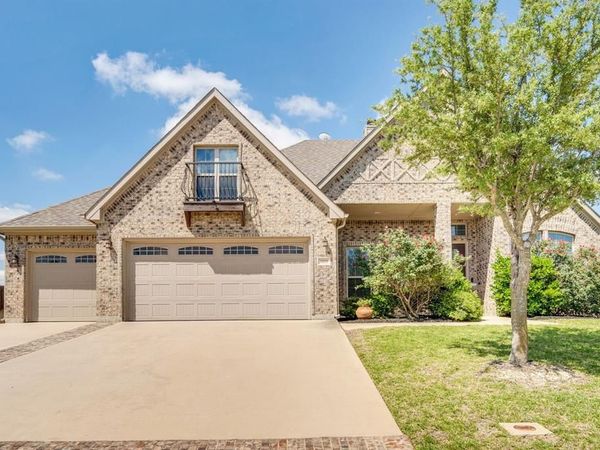 3205 Meadow Ridge Drive, Midlothian, TX 76065