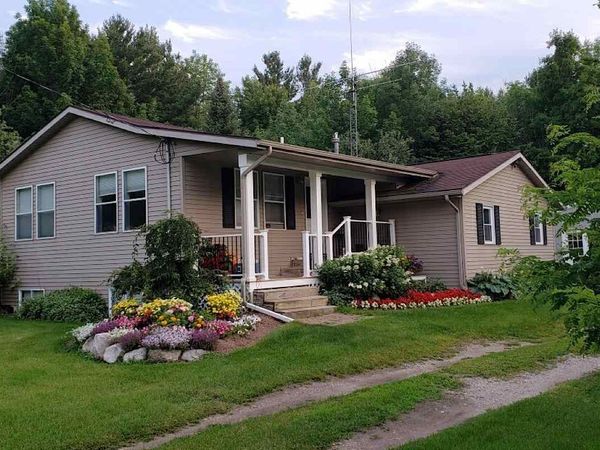8864 Major Douglas Sloan Road, Charlevoix, MI 49720