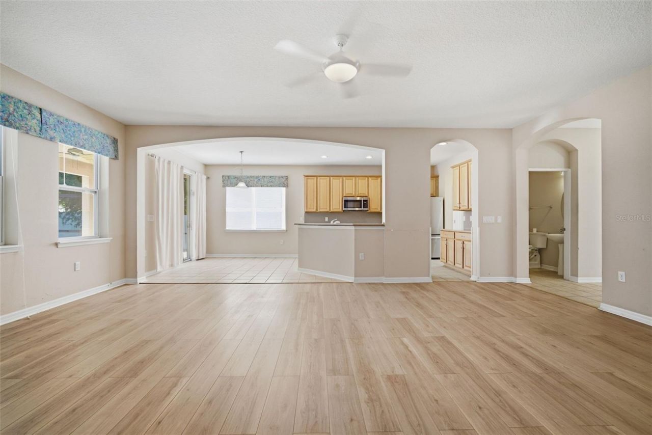 1520 Rhodeswell Lane , Dover, FL 33527 Photo