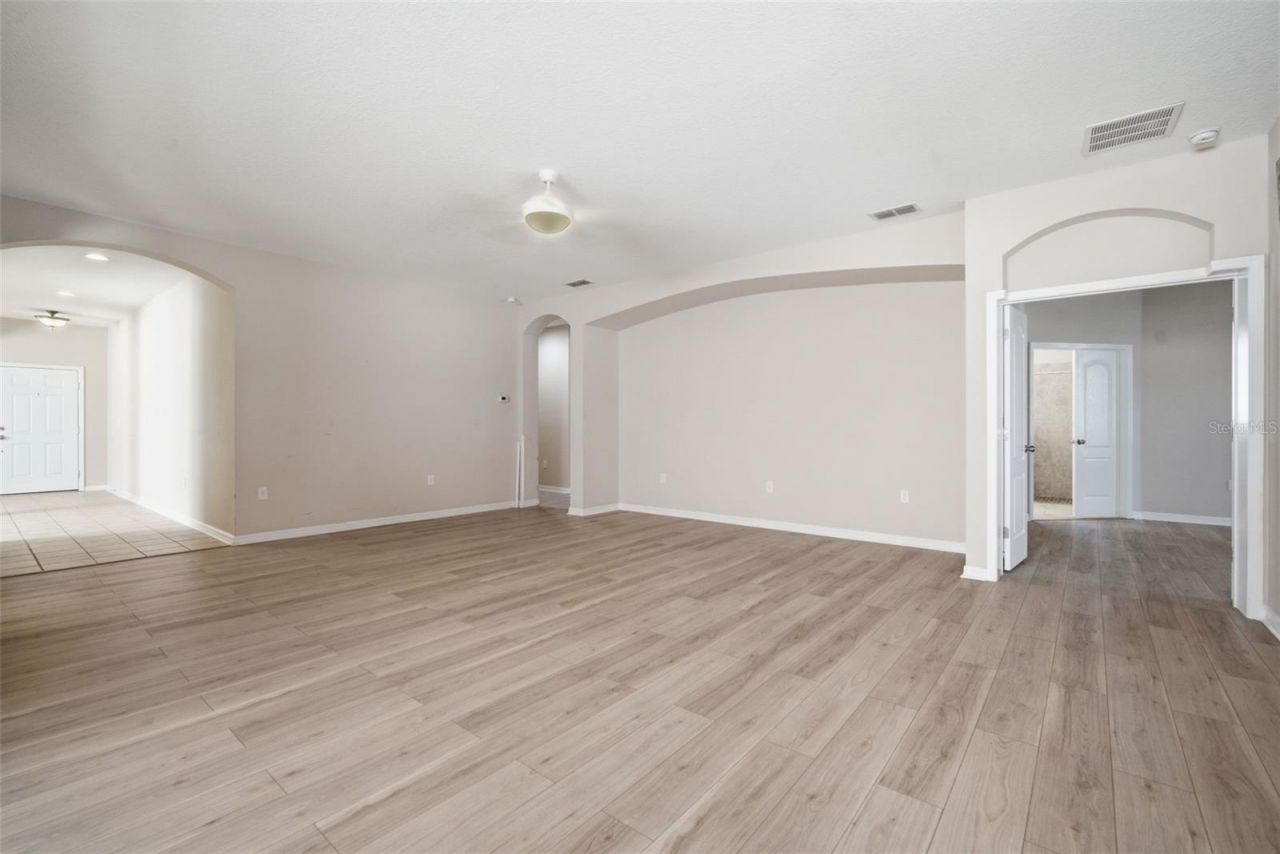 1520 Rhodeswell Lane , Dover, FL 33527 Photo