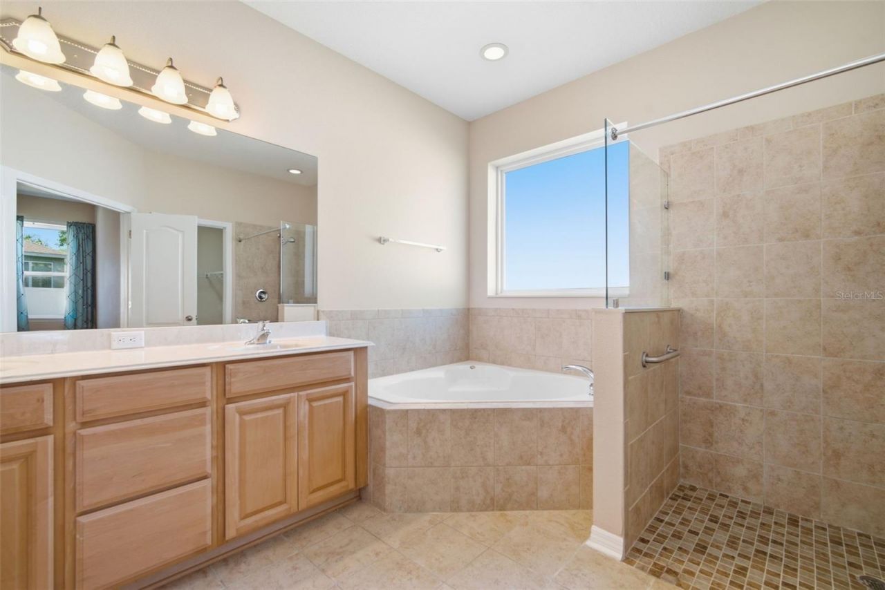1520 Rhodeswell Lane , Dover, FL 33527 Photo