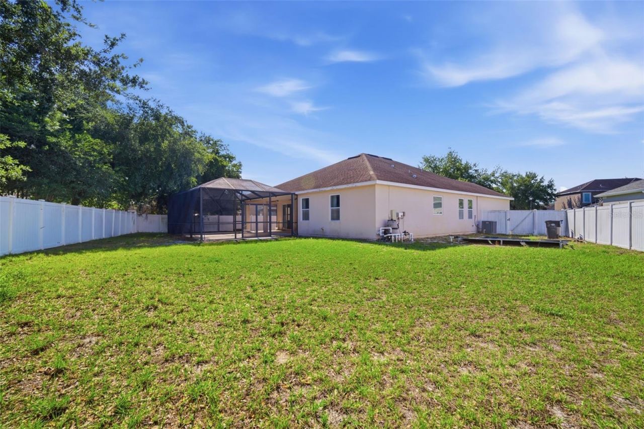 1520 Rhodeswell Lane , Dover, FL 33527 Photo