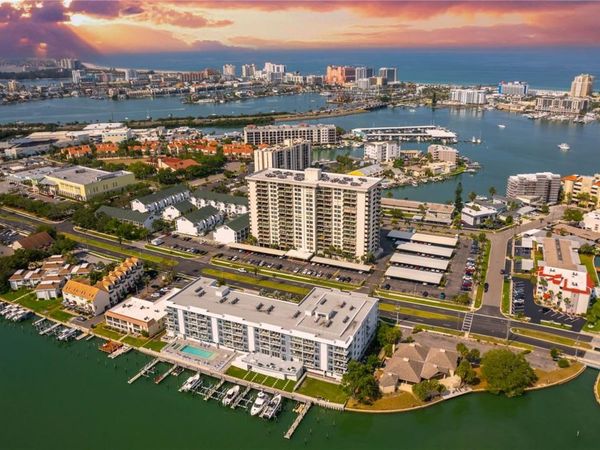 400 ISLAND WAY , Unit 212, CLEARWATER BEACH, FL 33767