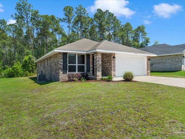 6712 Anchors Aweigh Ln, Pensacola, FL 32526
