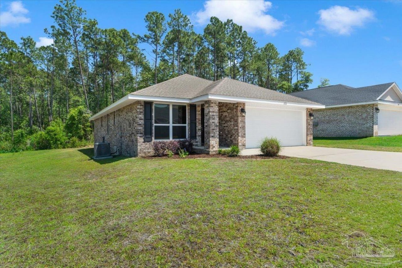 6712 Anchors Aweigh Ln, Pensacola, FL 32526 Main Photo