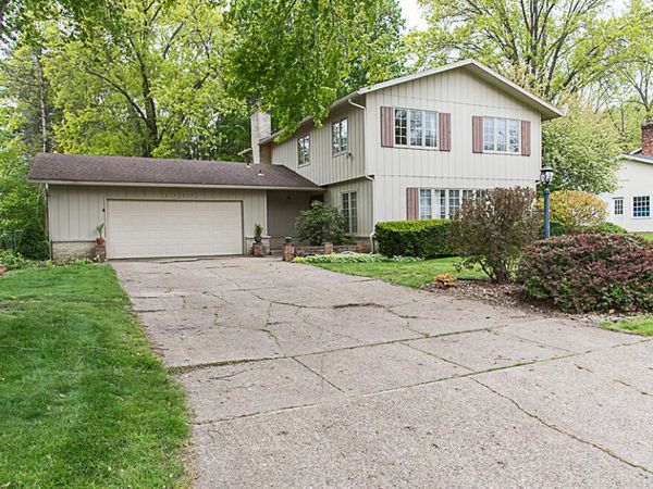 2707 Tattersall Road, Portage, MI 49024