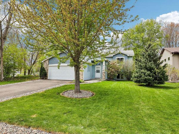 17640 89th Avenue N, Maple Grove, MN 55311