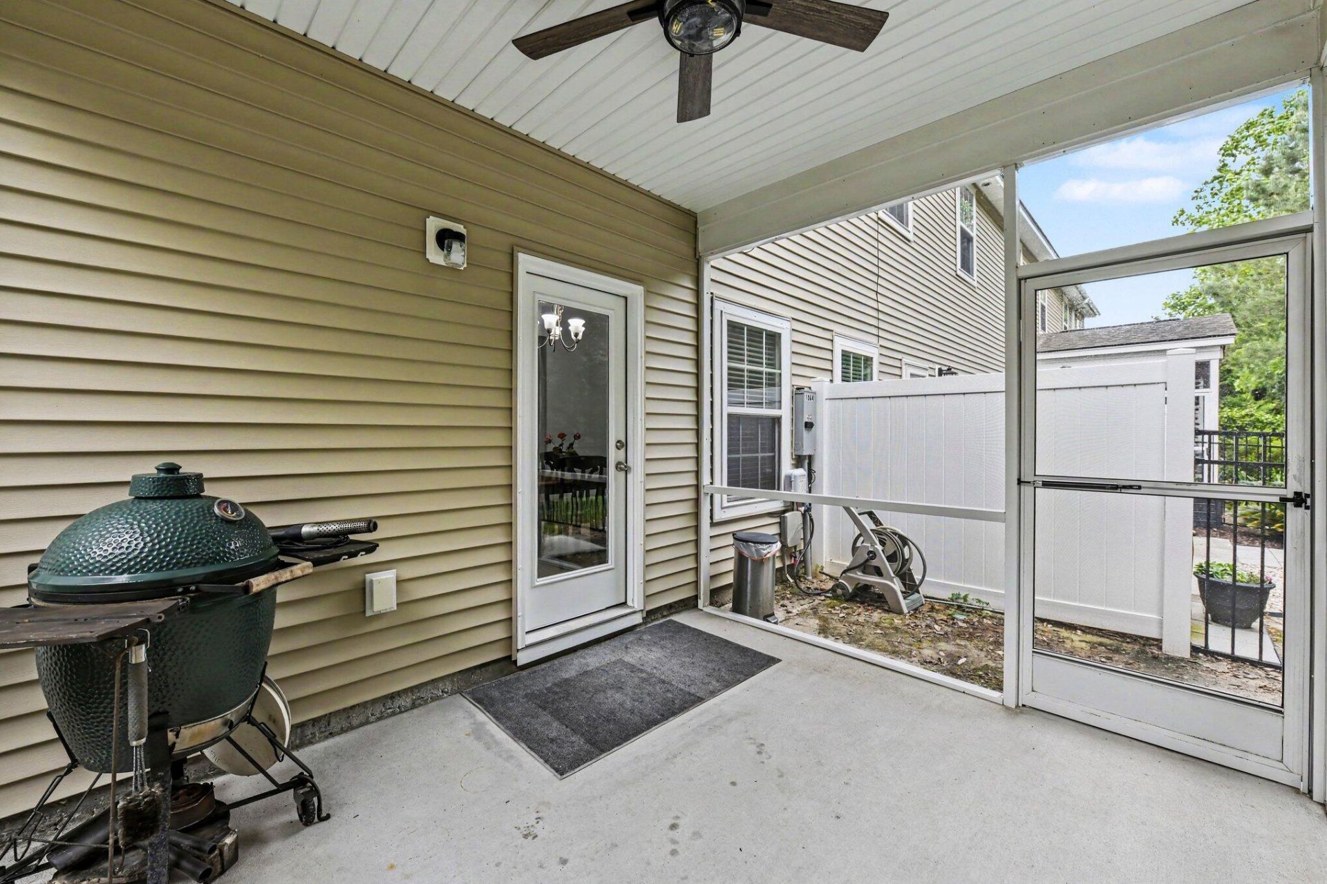 1064 Bennington Drive Photo 25