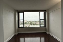 14 Lockwood Drive photo 4