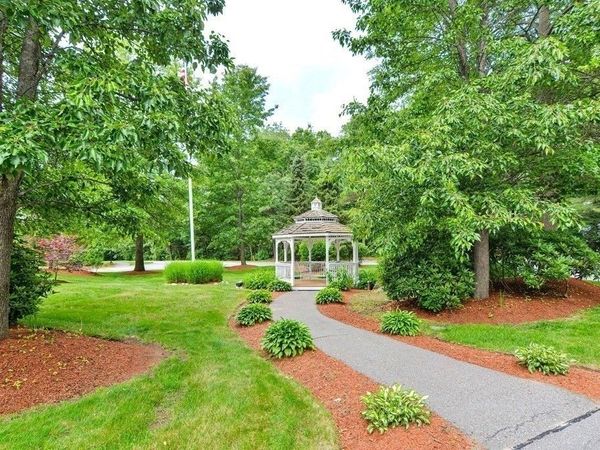 34 Meeting House Lane, Unit 317, Stow, MA 01775