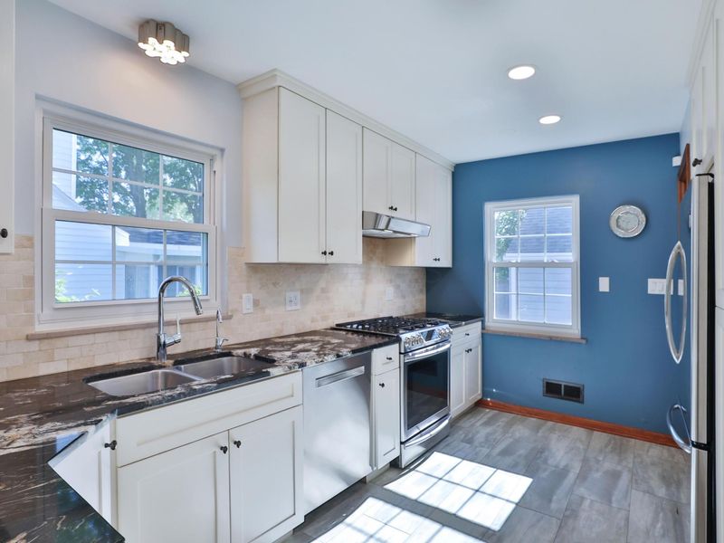 740 Grandon Avenue , Bexley, OH 43209 Photo 13
