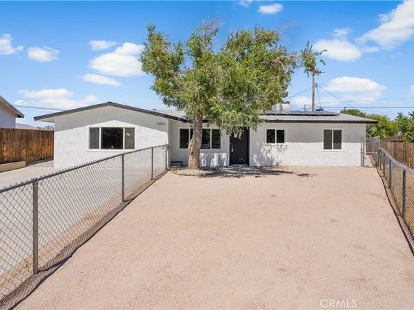 15992 Lawrence Drive, Mojave, CA 93501