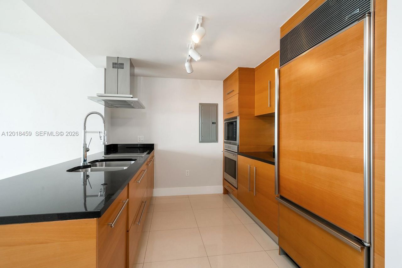 495 Brickell Ave , Unit 2703, Miami, FL 33131 Photo