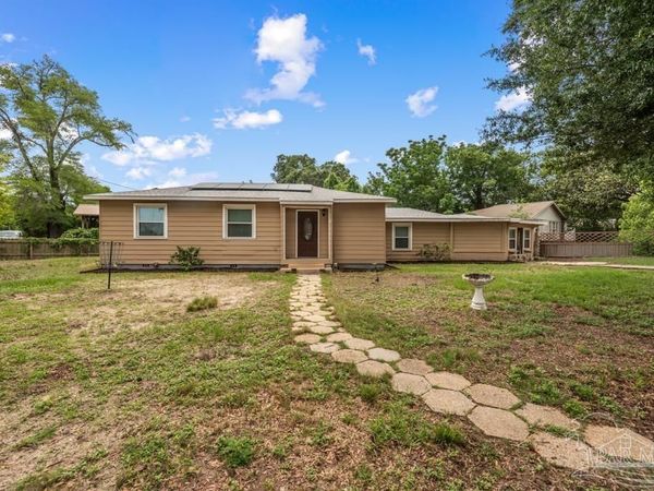 29 Mindoro Cir, Pensacola, FL 32507