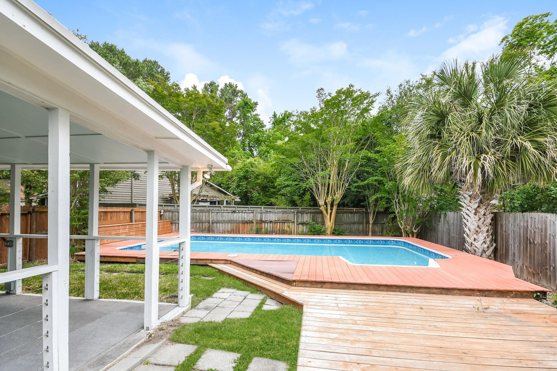2054 Willowdale Court Photo 20