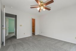 2054 Willowdale Court photo 4