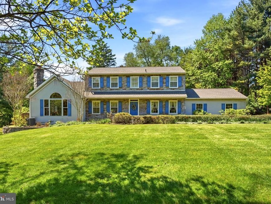 124 Ridgewood Circle, Downingtown, PA 19335 Main Photo