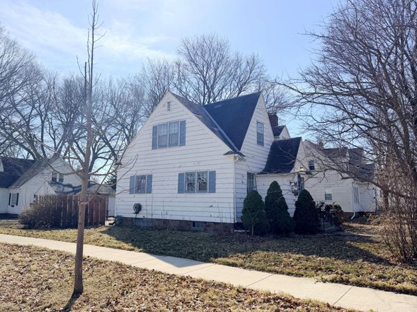 816 Clausen Avenue , Albert Lea, MN 56007