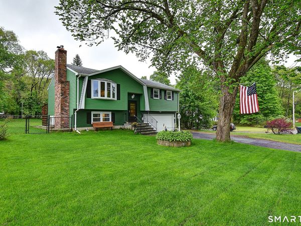 9 Green, Plymouth, CT 06786