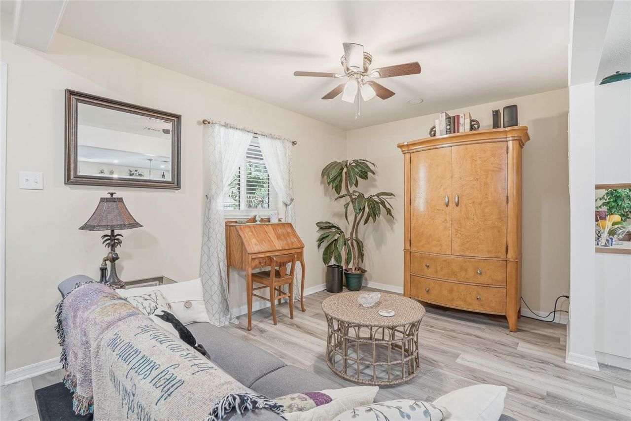 12109 Forest Hills Drive, Tampa, FL 33612 Photo