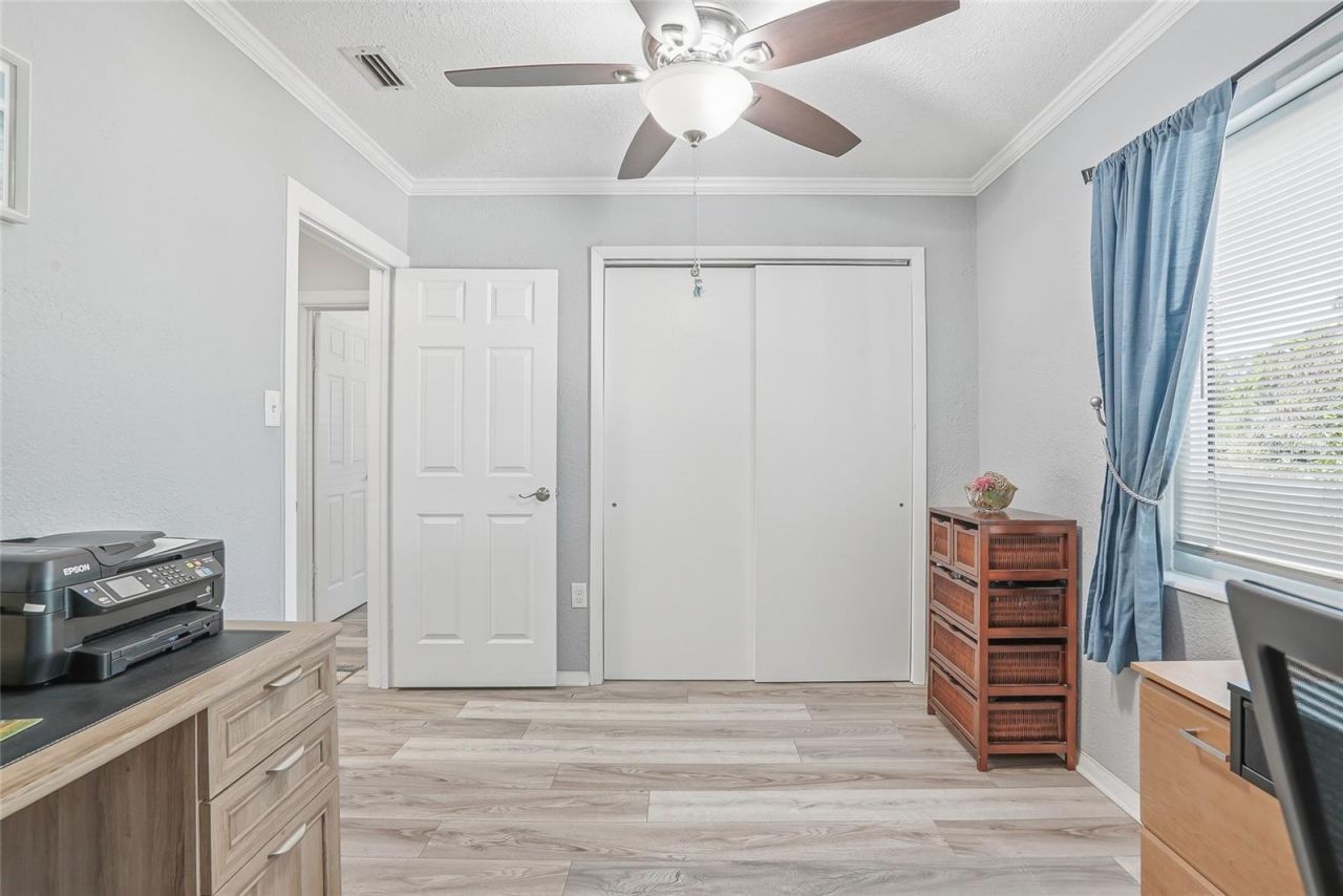 12109 Forest Hills Drive, Tampa, FL 33612 Photo
