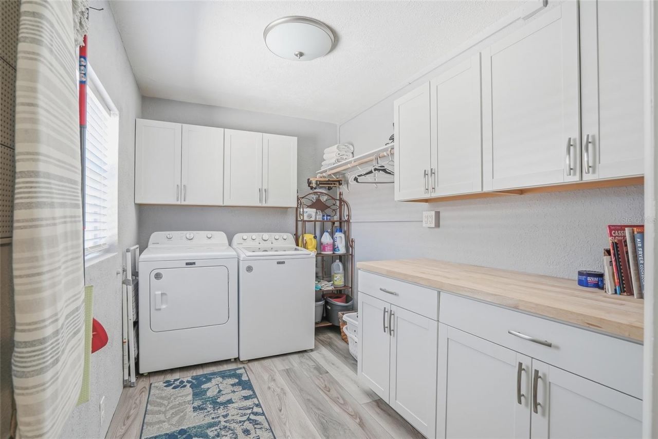 12109 Forest Hills Drive, Tampa, FL 33612 Photo
