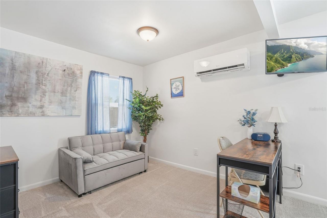 12109 Forest Hills Drive, Tampa, FL 33612 Photo