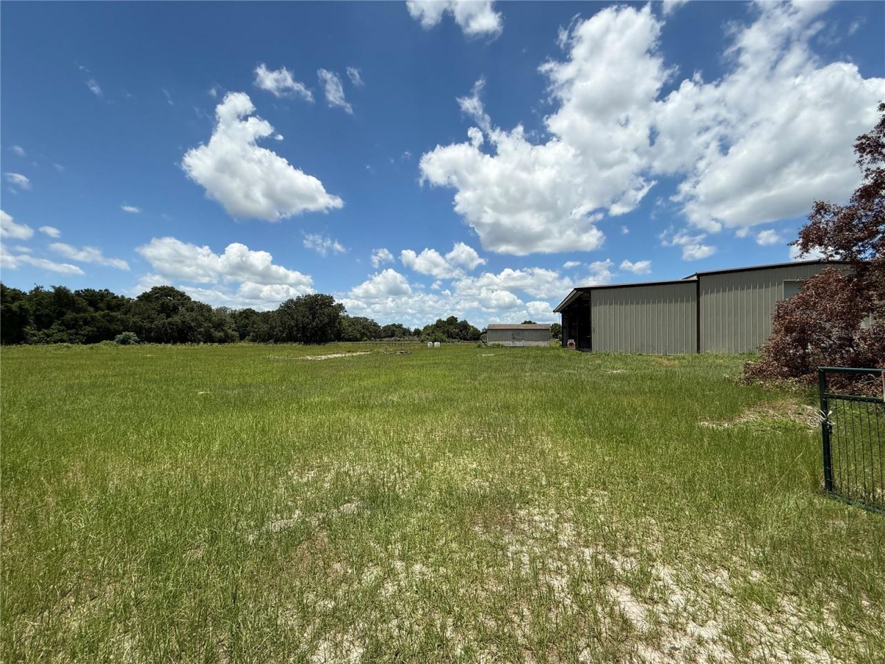 Se Sunset Harbor Road, Weirsdale, FL 32195 Photo