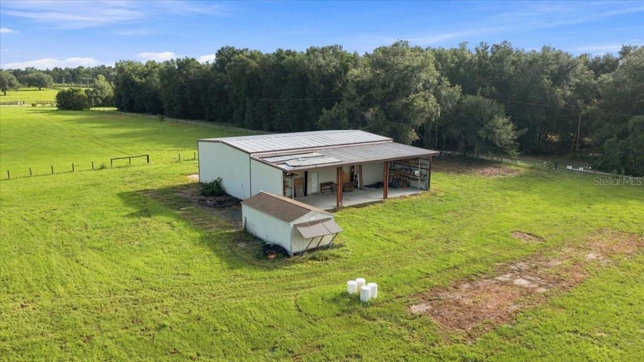 Se Sunset Harbor Road, Weirsdale, FL 32195 Photo