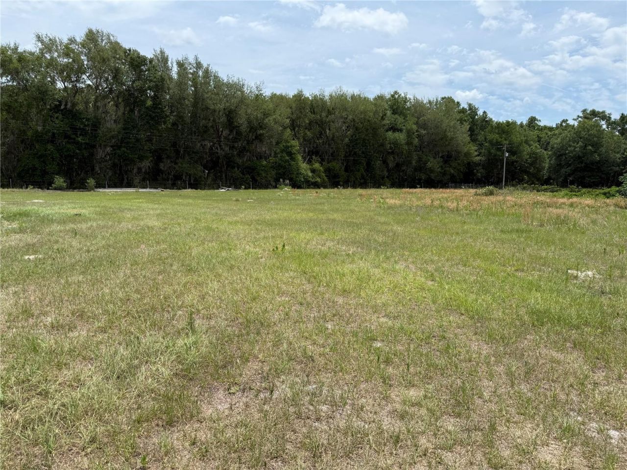 Se Sunset Harbor Road , Weirsdale, FL 32195 Photo