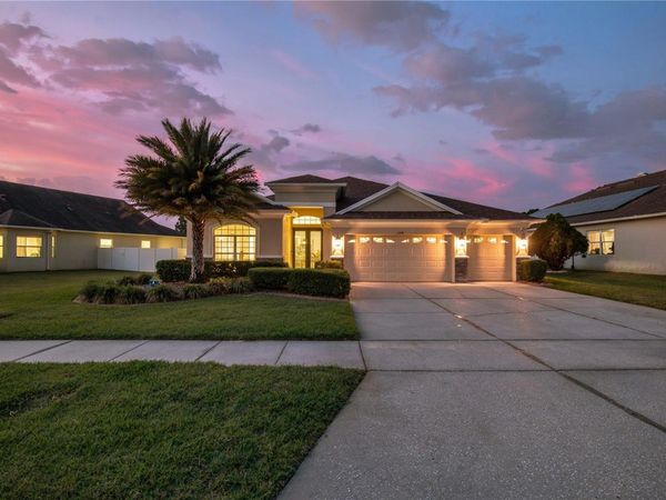 27438 SORA BOULEVARD , WESLEY CHAPEL, FL 33544