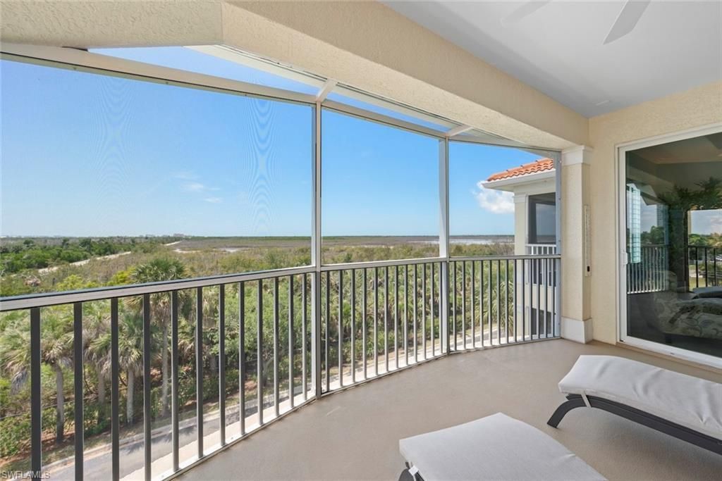 20071 Sanibel View Cir, Unit 301, Fort Myers, FL 33908 Photo