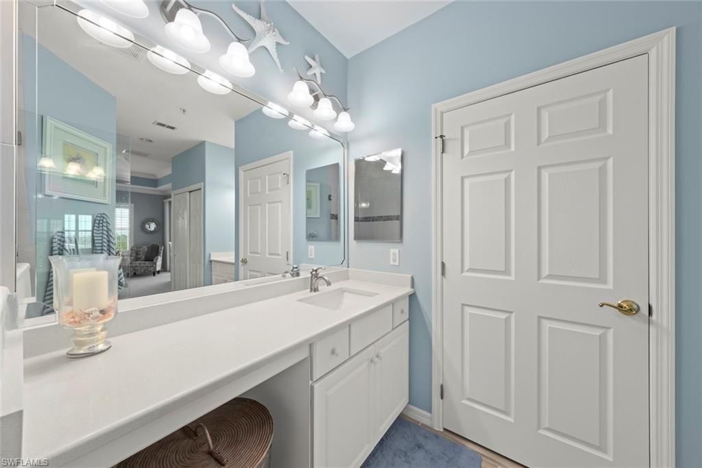 20071 Sanibel View Cir, Unit 301, Fort Myers, FL 33908 Photo