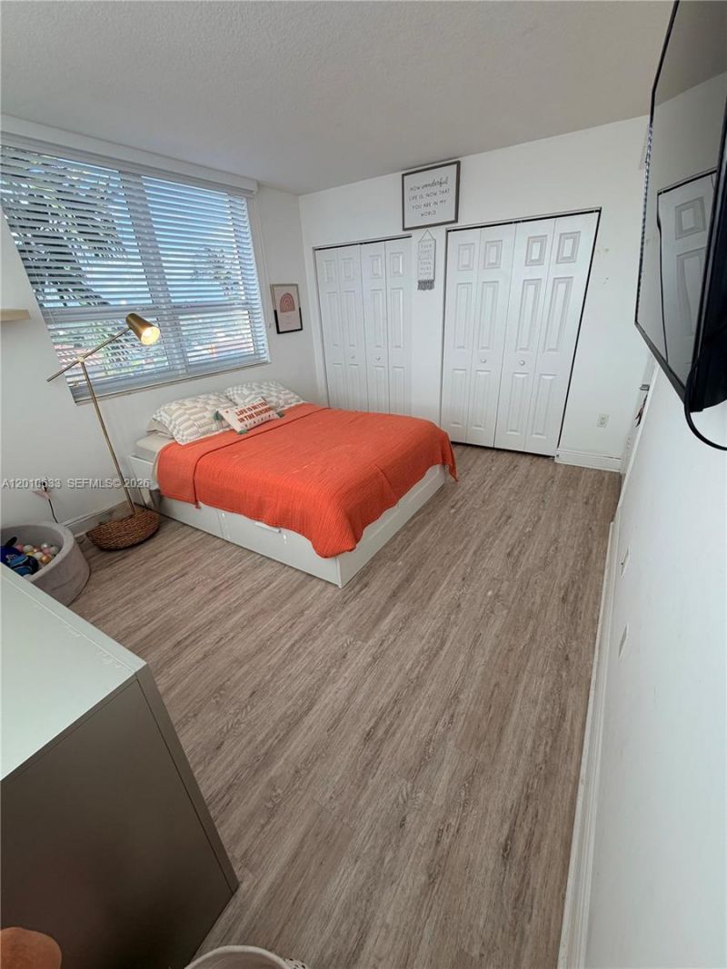 3232 SW 22nd Ter , Unit 910, Miami, FL 33145 Photo