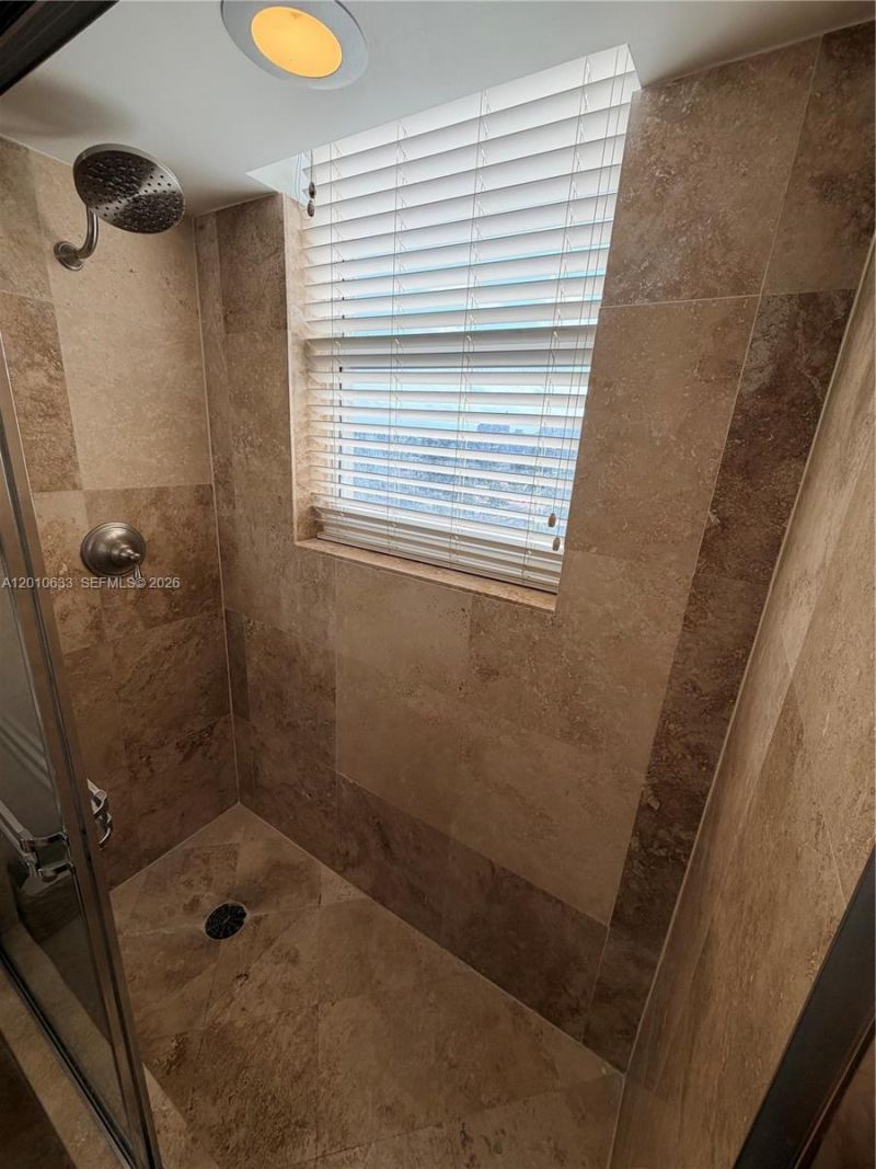 3232 SW 22nd Ter , Unit 910, Miami, FL 33145 Photo