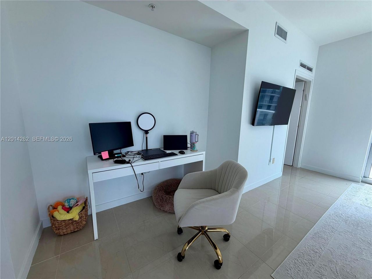 300 S Biscayne Blvd, Unit T-3701, Miami, FL 33131 Photo