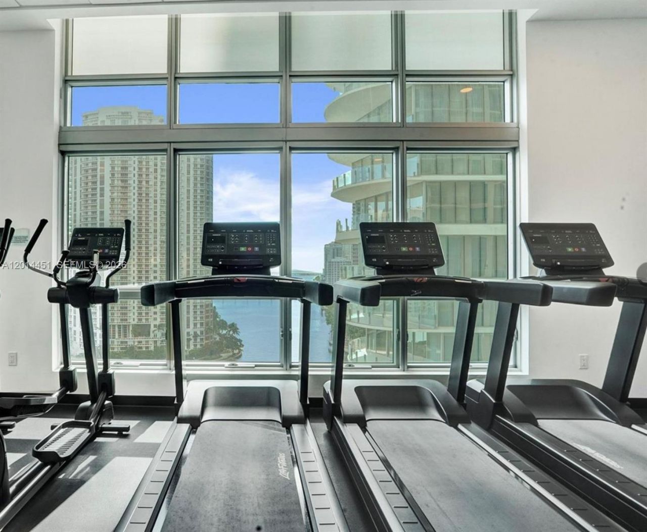 300 S Biscayne Blvd, Unit T-3212, Miami, FL 33131 Photo
