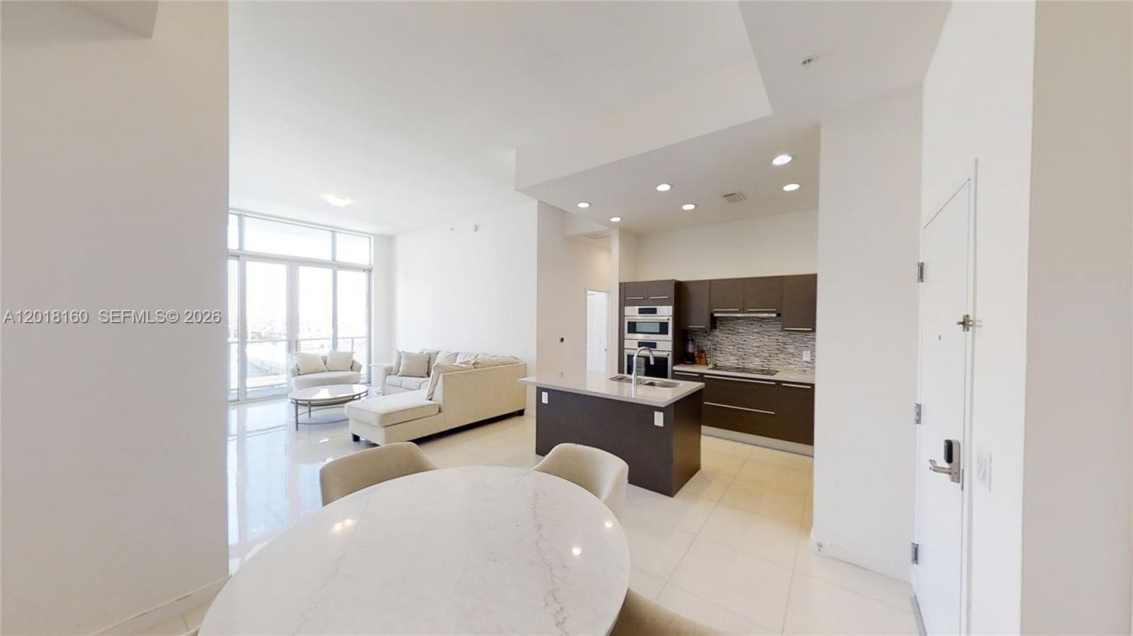 7825 NW 107th Ave , Unit 821, Doral, FL 33178 Photo