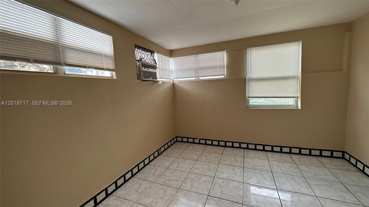 1701 NW 13th St , Fort Lauderdale, FL 33311 Photo