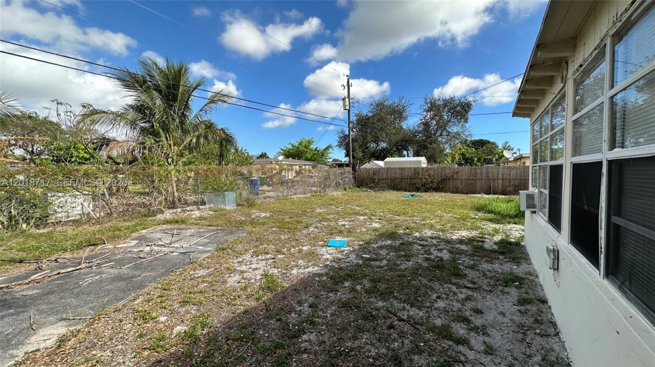 1701 NW 13th St , Fort Lauderdale, FL 33311 Photo