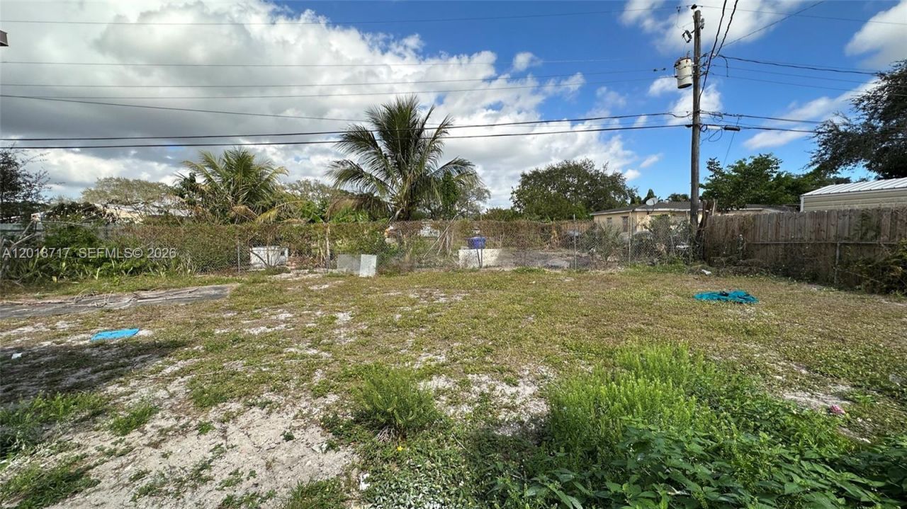 1701 NW 13th St , Fort Lauderdale, FL 33311 Photo