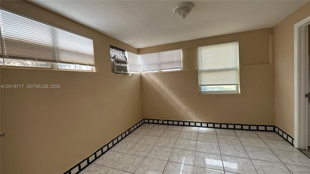 1701 NW 13th St , Fort Lauderdale, FL 33311 Photo