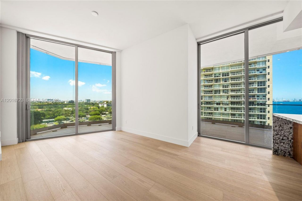 175 SE 25 Rd , Unit 804, Miami, FL 33129 Photo